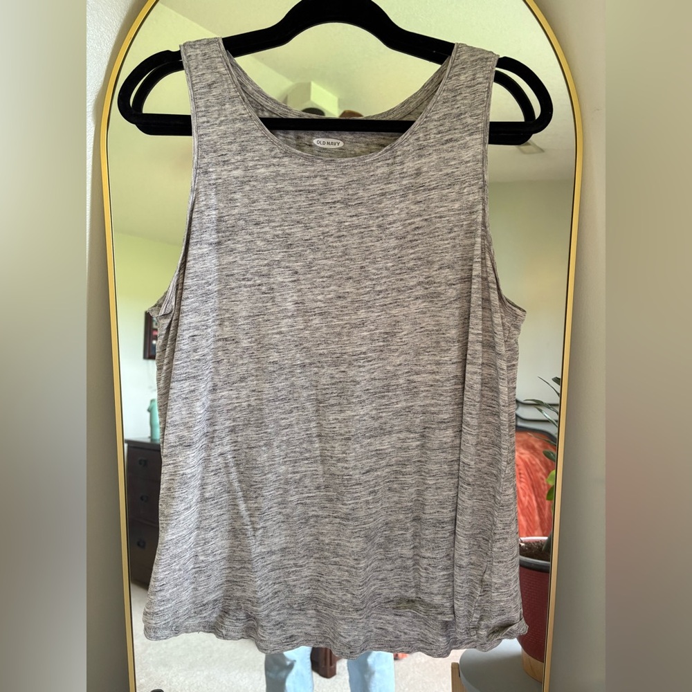Old Navy Heather Gray Women's everywear Tank Top